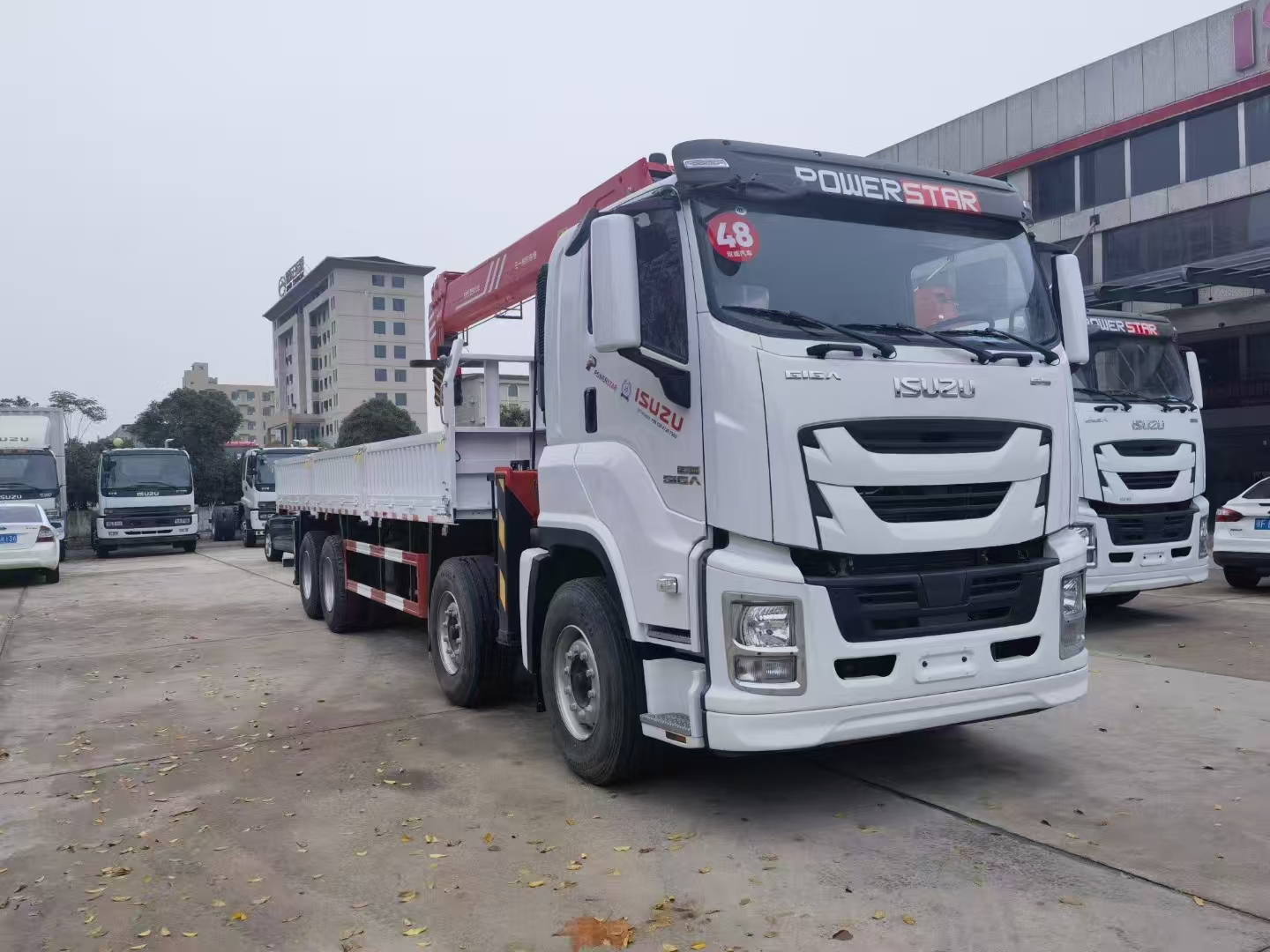 ISUZU 4x2 Mouted Crane Truck 8 Ton Hydraulic Boom Truck Mounted Crane for Sale