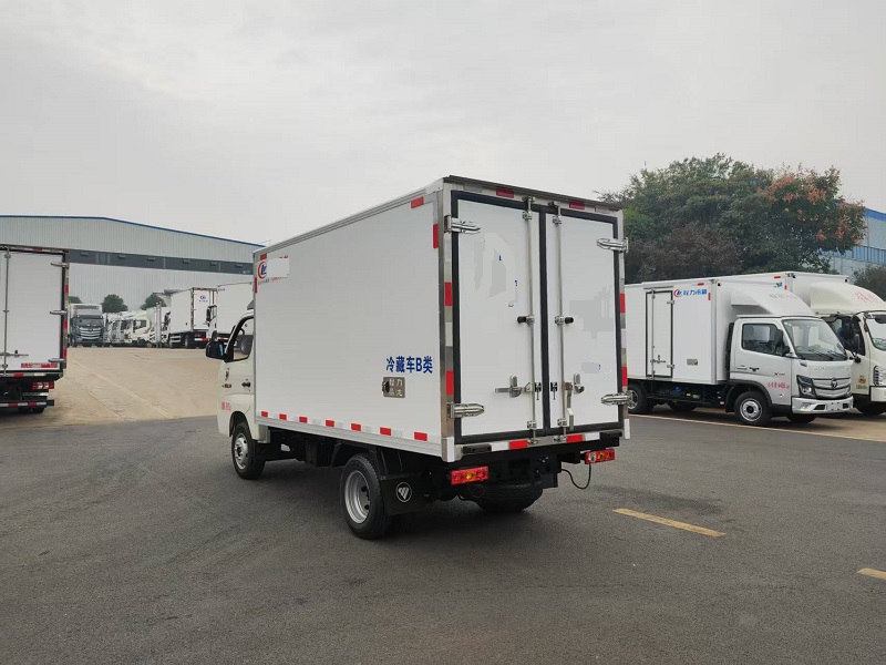 foton Brand Refrigerated Truck 10 Cubic Refrigerated Trucks Vegetable Transport Vehicle