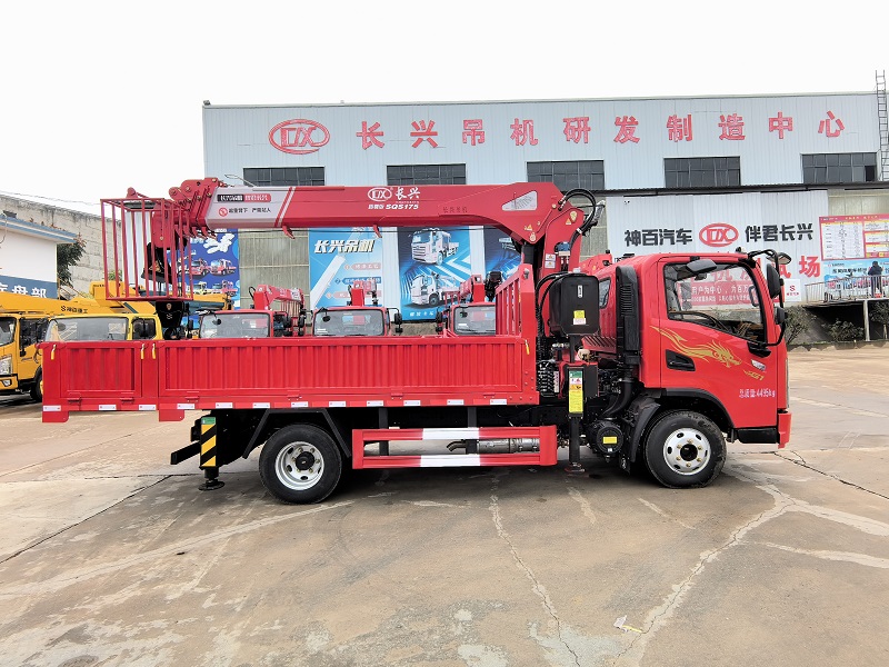 Shacman Heavy duty Truck Mounted Crane sales