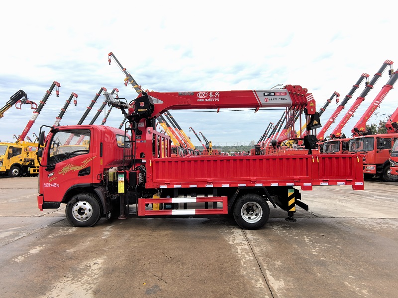 Shacman Heavy duty Truck Mounted Crane sales
