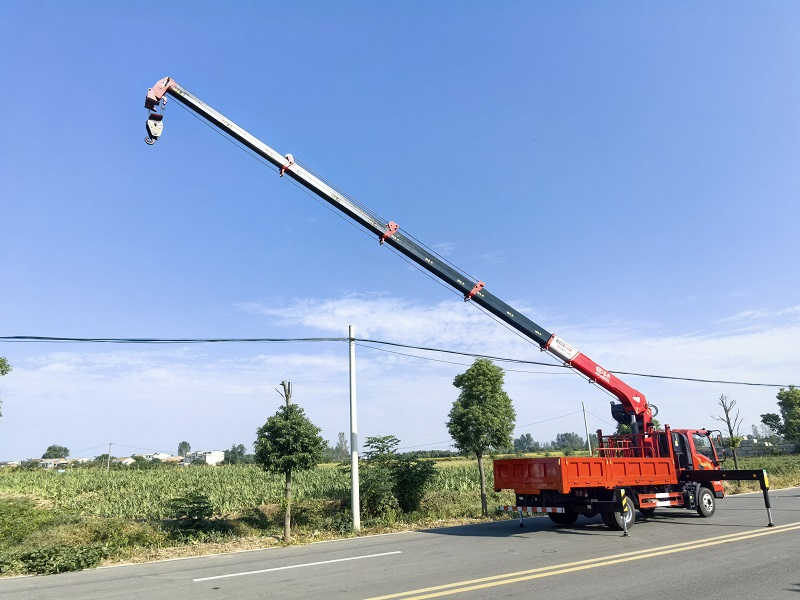 Shacman Heavy duty Truck Mounted Crane sales
