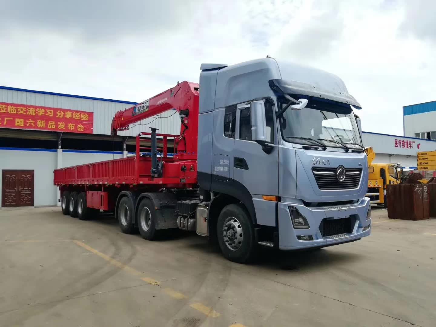 Dongfeng Tianlong Traction Headband Semi trailer 16 ton Truck mounted Crane