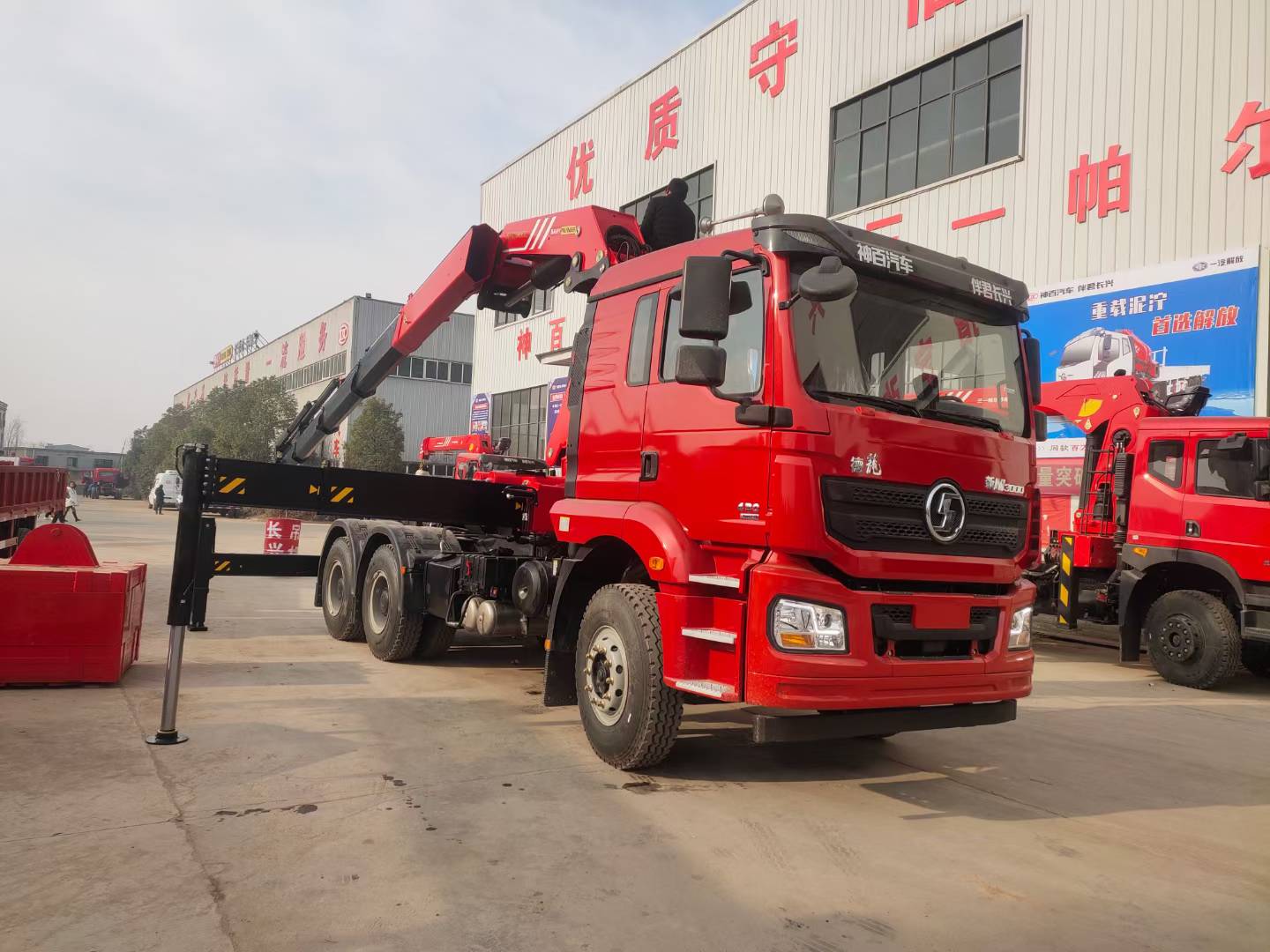 SHACMAN M3000 Traction Head Truck mounted Sany Parfiger 25 ton Folding Arm Crane