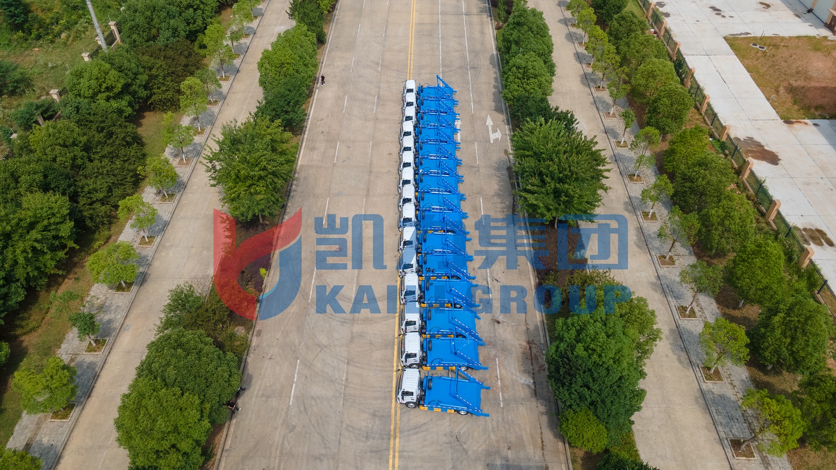 Cheap Price 6m3 8m3 10 m3 Hook Lift Skip Loader Swing Arm Garbage Truck