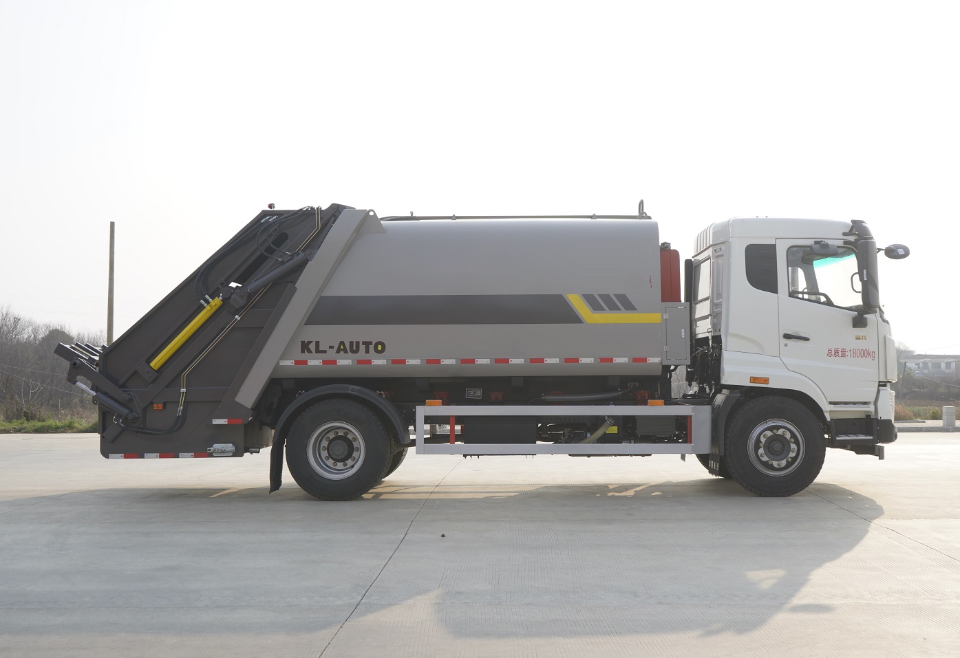 Manufacture Sinotruk RHD or LHD 15cbm Garbage Compactor Truck for Wastement Compression