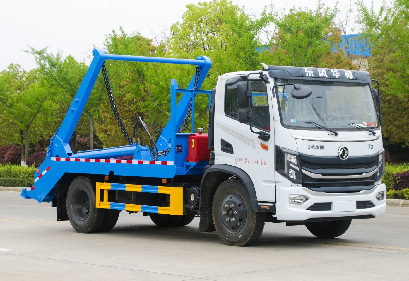 Right Hand Drive HOWO Dongfeng 8m3 10m3 5m3 6m3 Swing Arm Garbage Truck in Stock with Cheap Price图片