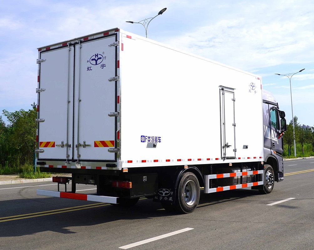 Customized Fridge Truck vans Pharmacy General Motors Sinotruk HOWO vans Commercial Refrigerated Trucks Reefer Box Truck for Sale