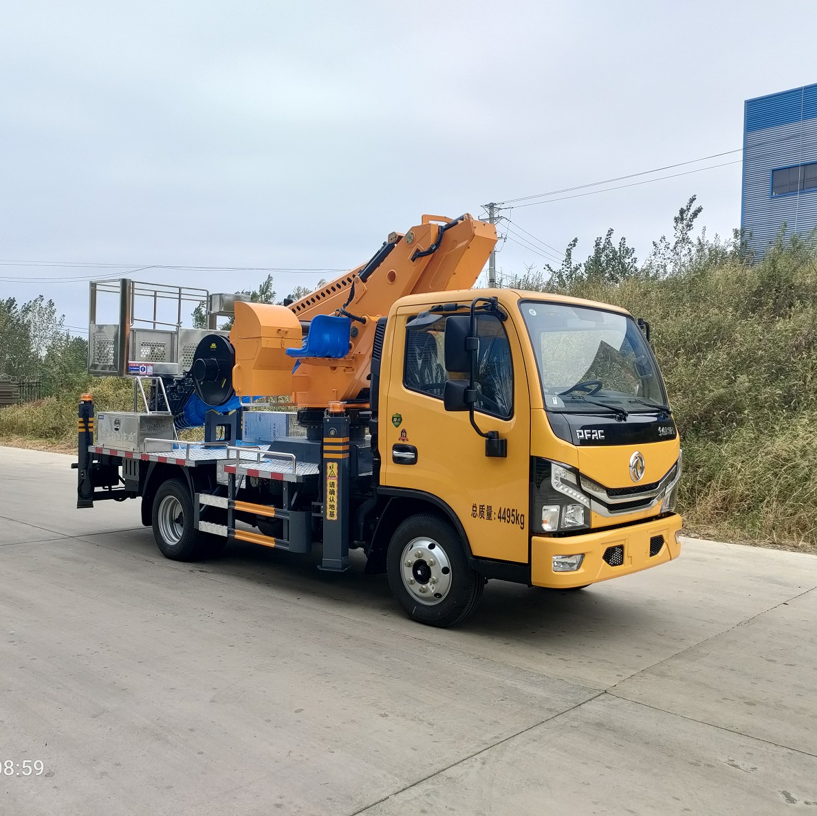 Advanced Design Sinotruk Shacman Faw DFAC 28 30M Telescopic Boom Aerial Platform Truck for High Altitude Operations High-altitude Platform Manlift Truck Cherry Picker图片