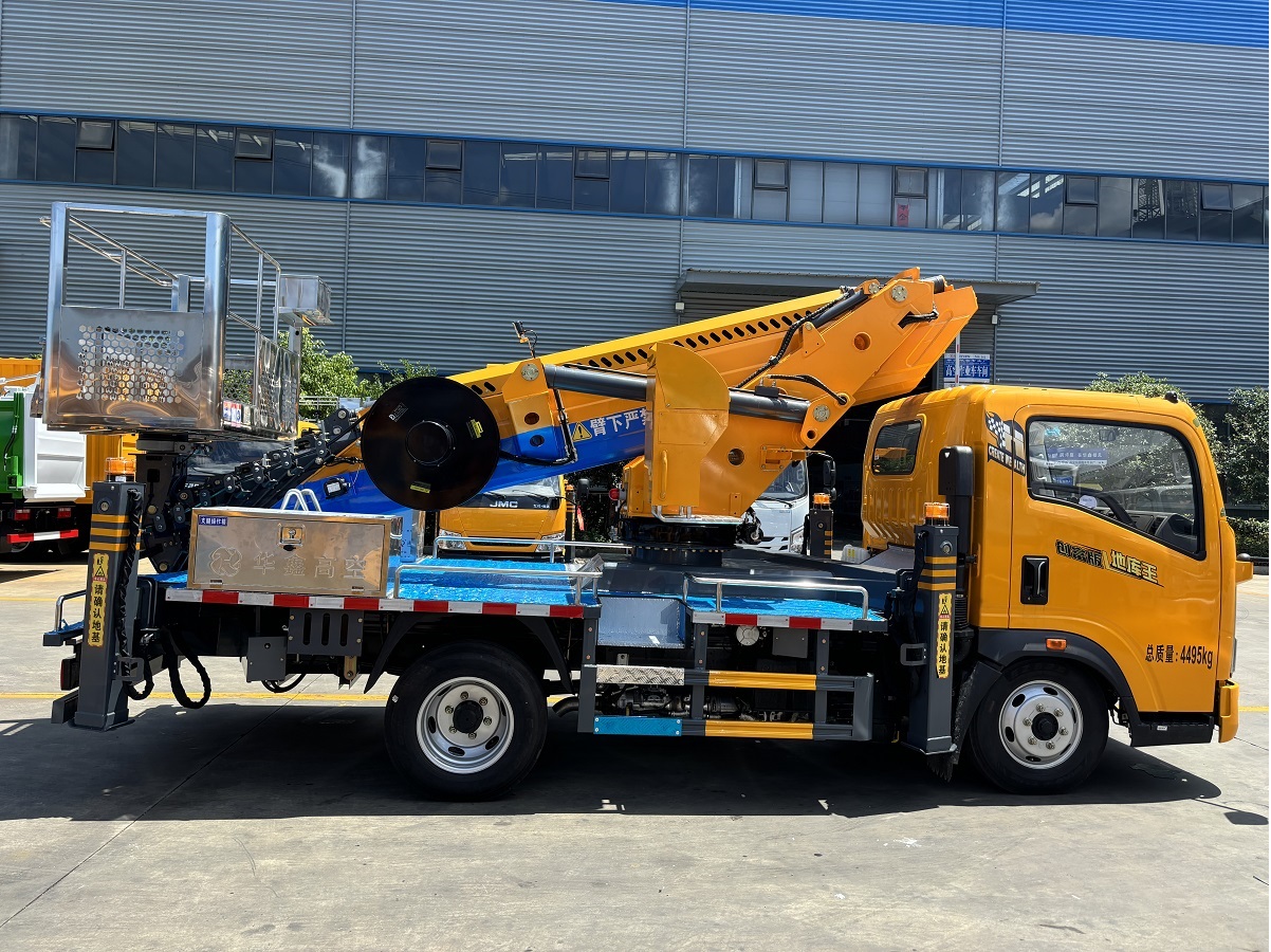 Sinotruk Howo 30Meters Remote Operation Telescopic Boom Bucket Truck Aerial Work Crane Truck High-Altitude Operation Cherry Picker Truck with Working Basket