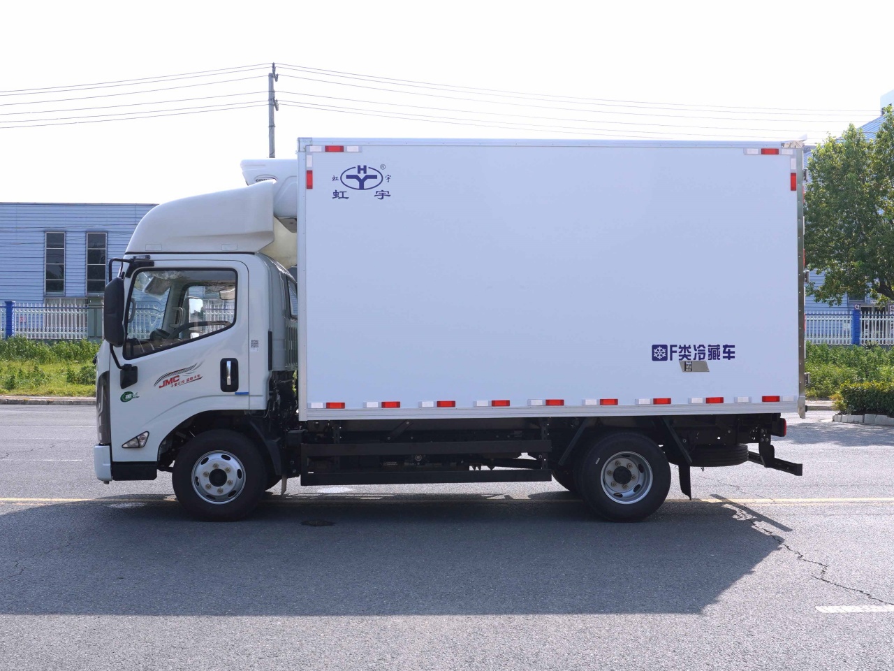 Shacman JMC 7tons Carrier Thermoking Refrigerator Unit Freezer Van Truck for Fresh Meat Vegetables