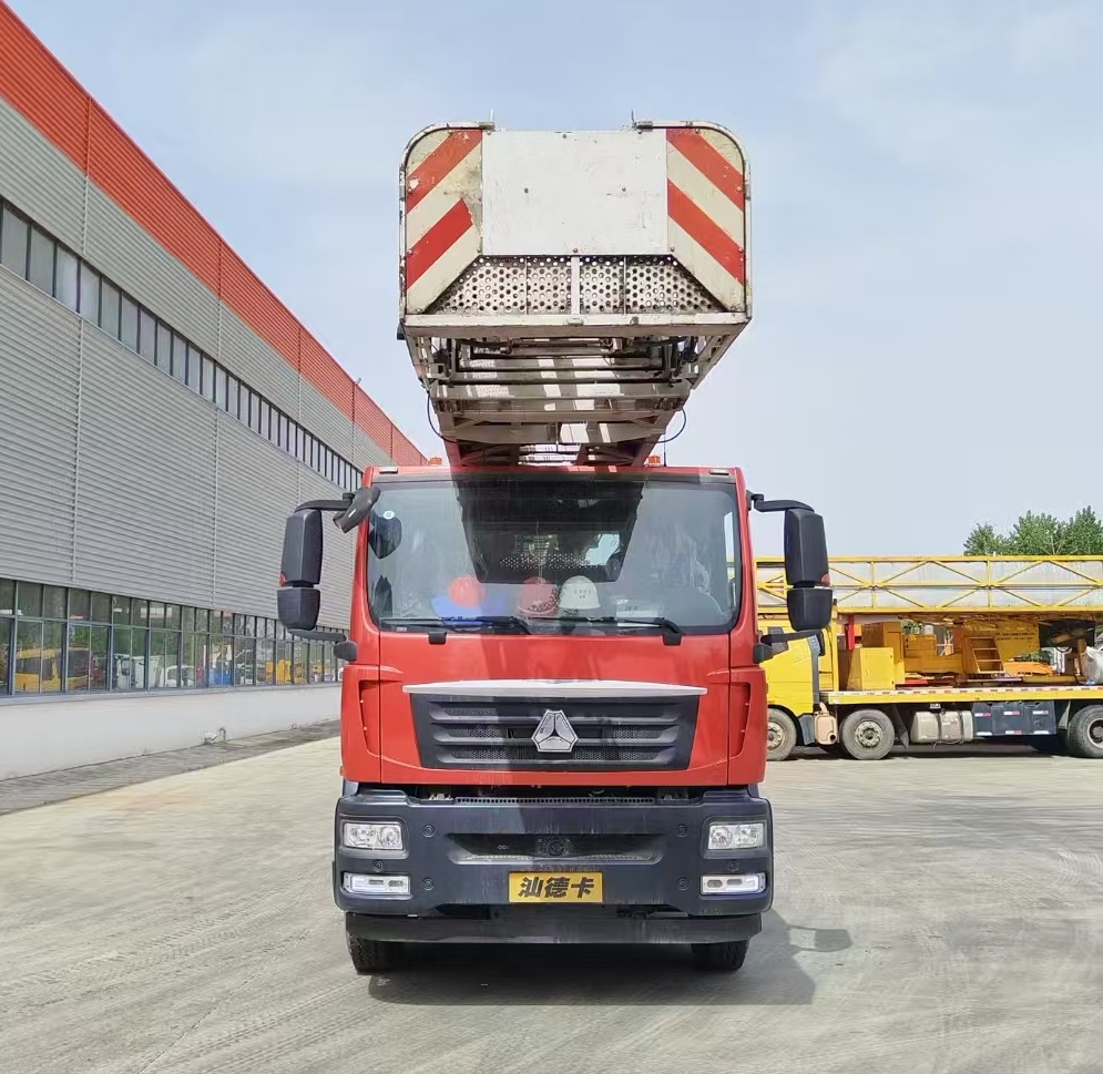 Sinotruk Sitrak Used 53meters High Altitude Operation Truck Aerial Manlift Work Platform Truck for Sale图片