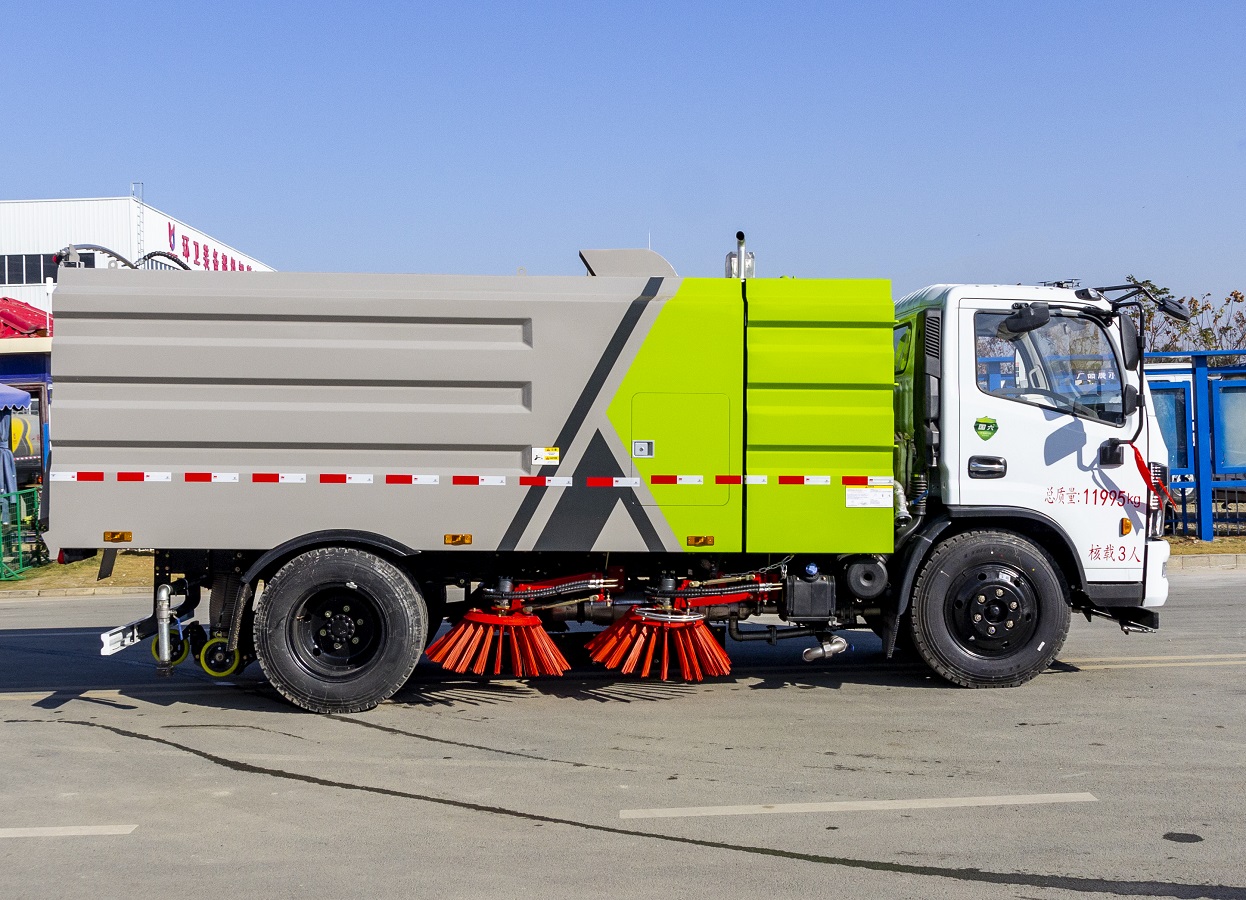 Best-Selling Dongfeng High Performance Dry Cleaning Road Washing Sweeper Truck Road Garbage Dust Sewage Cleaning Sweeper Machine Vehicle