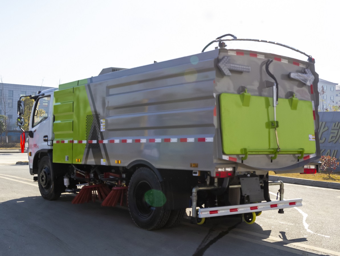 Best-Selling Dongfeng High Performance Dry Cleaning Road Washing Sweeper Truck Road Garbage Dust Sewage Cleaning Sweeper Machine Vehicle