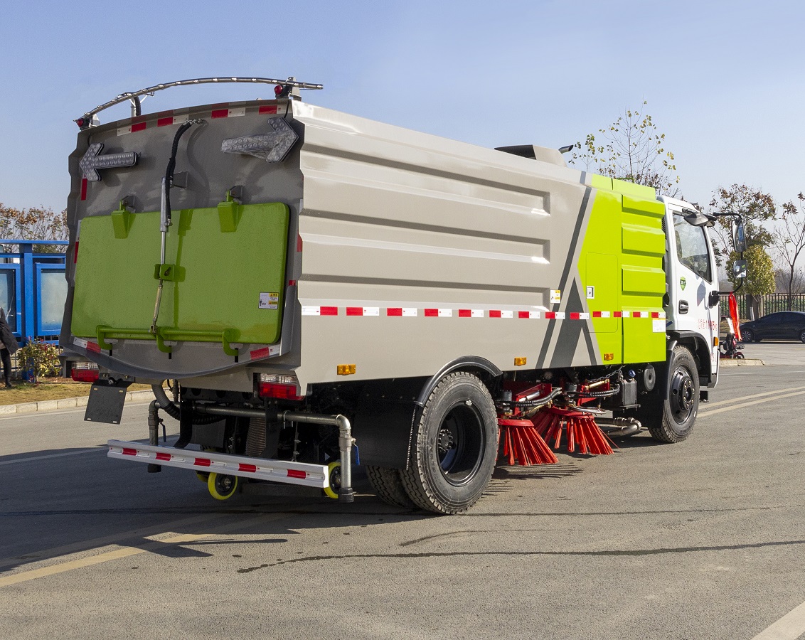 Best-Selling Dongfeng High Performance Dry Cleaning Road Washing Sweeper Truck Road Garbage Dust Sewage Cleaning Sweeper Machine Vehicle