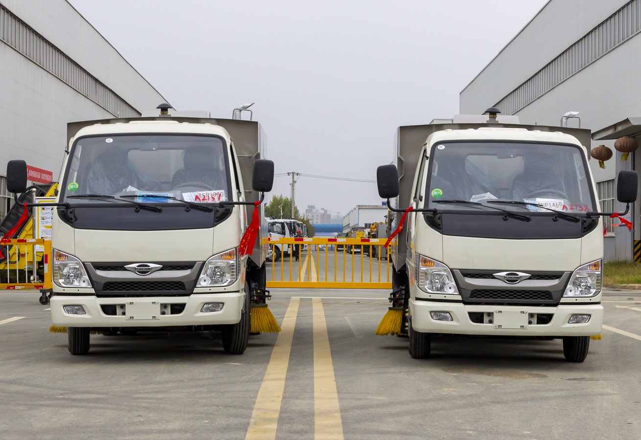 Low Price Foton 2m³ New Manual Road Sweeping Light Street Vacuum Cleaner Sweeper Truck Hot Sale