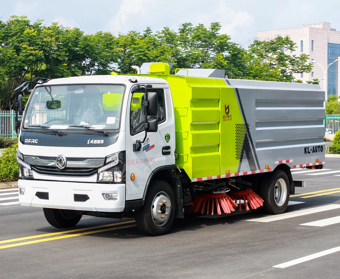 Durable  Isuzu Dongfeng Foton Howo High Efficiency Broom Vacuum Road Floor 4 Brushes Sweeper Dust Cleaner Automatic Dumping Truck Hot Selling图片