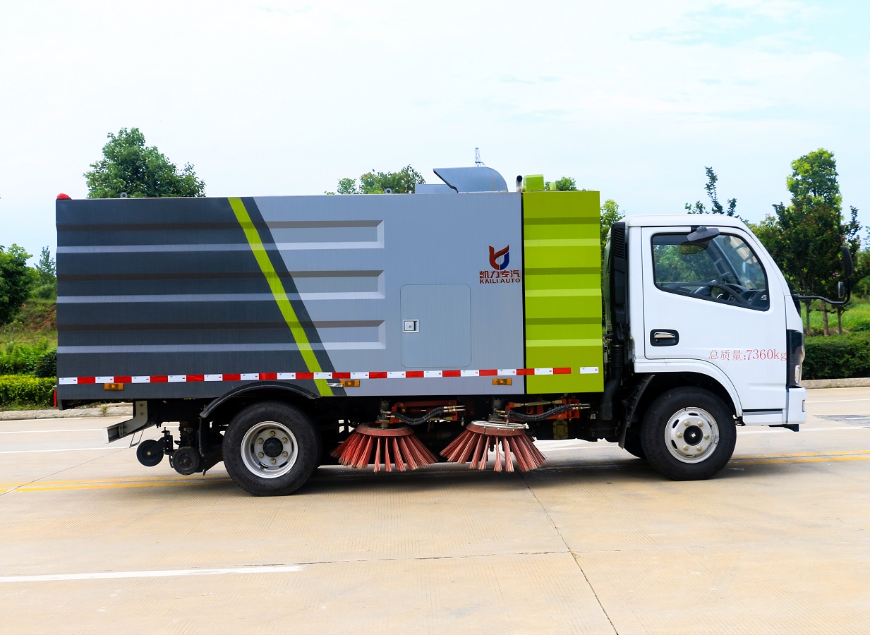 Sinotruk Isuzu Shacman Foton Dongfeng 6m3 Stainless Steel Water Dustbin Tanker Road Sweeper Trucks Tender Price