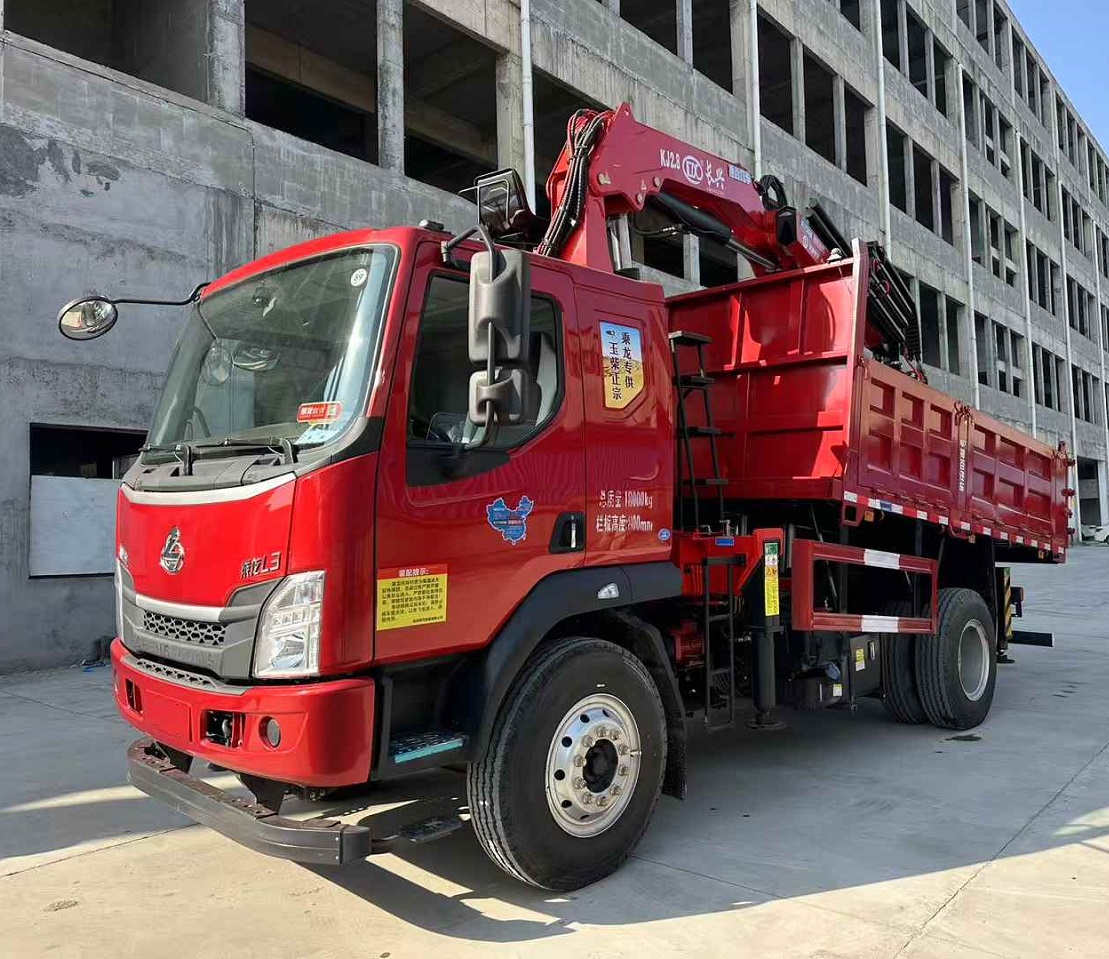 Sinotruk 4X2 Grab Bucket Garbage Truck with Crane with Self-Discharging Function Drilling Pipe and Manlift Basket